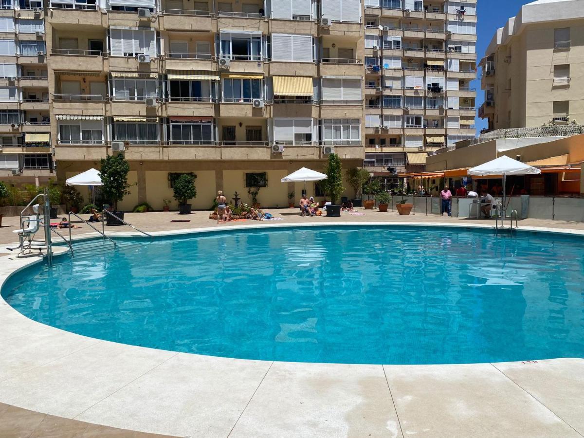 Apartamento Sonia Torremolinos Luaran gambar