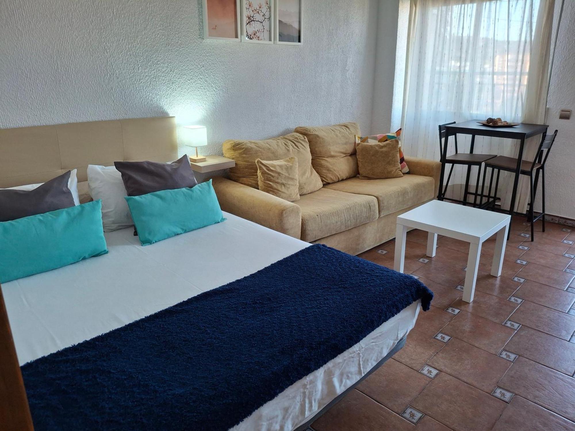 Apartamento Sonia Torremolinos Luaran gambar